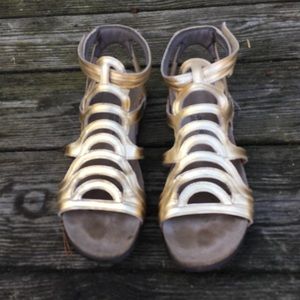 naot women's sara gladiator sandal